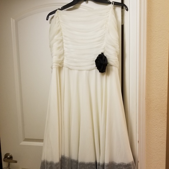 Cream and White Party Dress - Picture 1 of 4